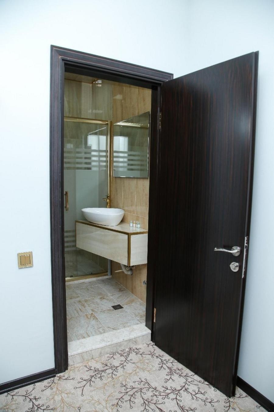 Bey Hotel Баку Екстериор снимка